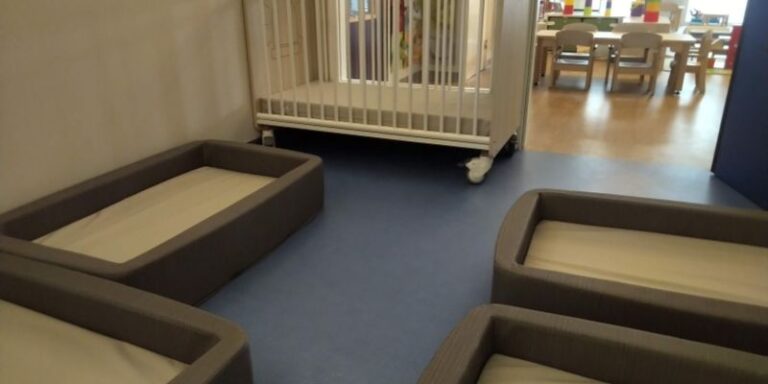 calins matins creches la ville du bois 1 1 768x384