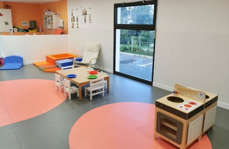 microcreche a2pas Queue Lez Yvelines corail 06 768x499
