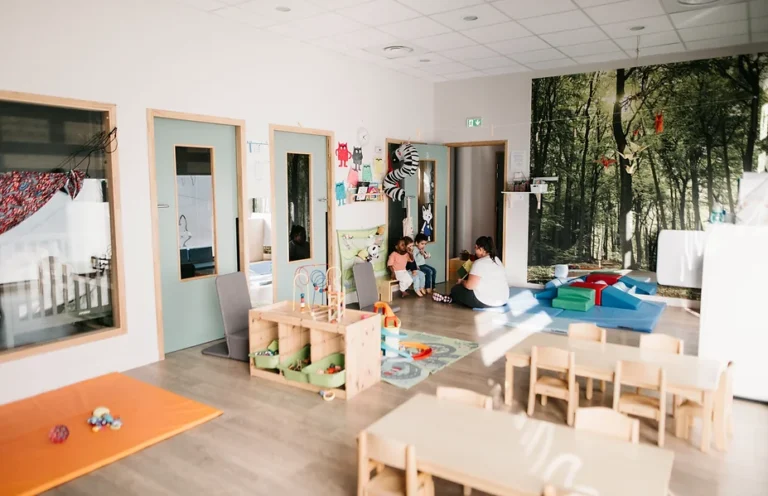 c4be48 8a08125c359d4518b872a4fc29d1739emv2 768x496