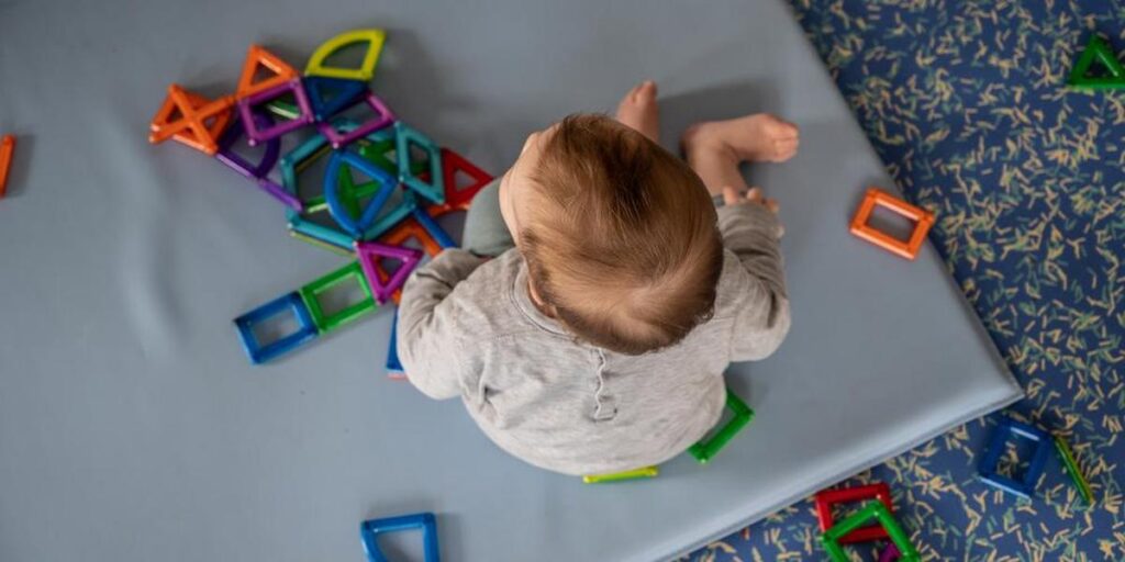 Micro-crèches : le projet de décret est prêt (avril 2026)