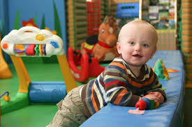 Comment s'organiser pour emmener bebe a la creche le matin